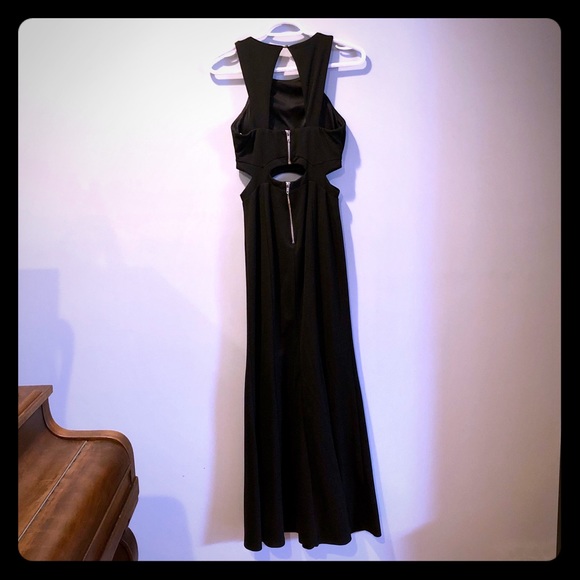 Beautiful Cutout Formal Gown - Picture 4 of 8